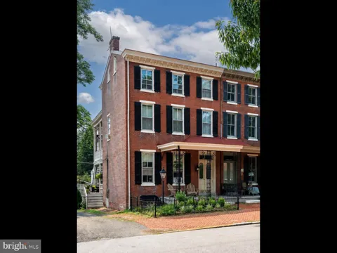 318 MATLACK STREET #2R