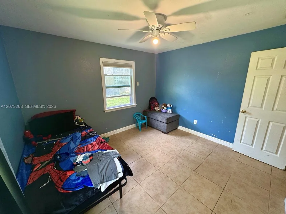 346 Muskegon Ave Fort Myers, FL 33905