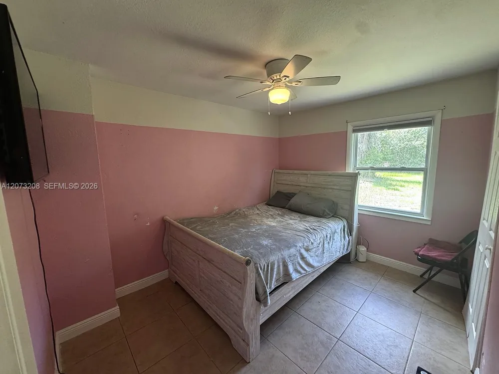 346 Muskegon Ave Fort Myers, FL 33905