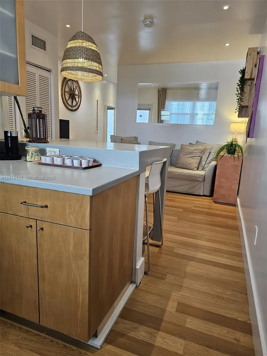 751 Collins Ave #2 Miami Beach, FL 33139