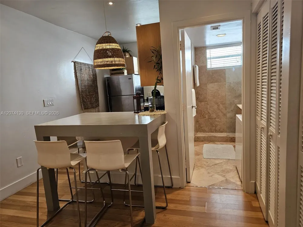 751 Collins Ave #2 Miami Beach, FL 33139