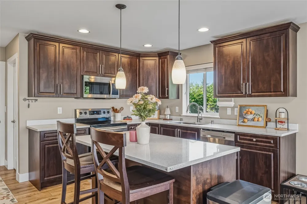 4662 Alderson Road Blaine, WA 98230