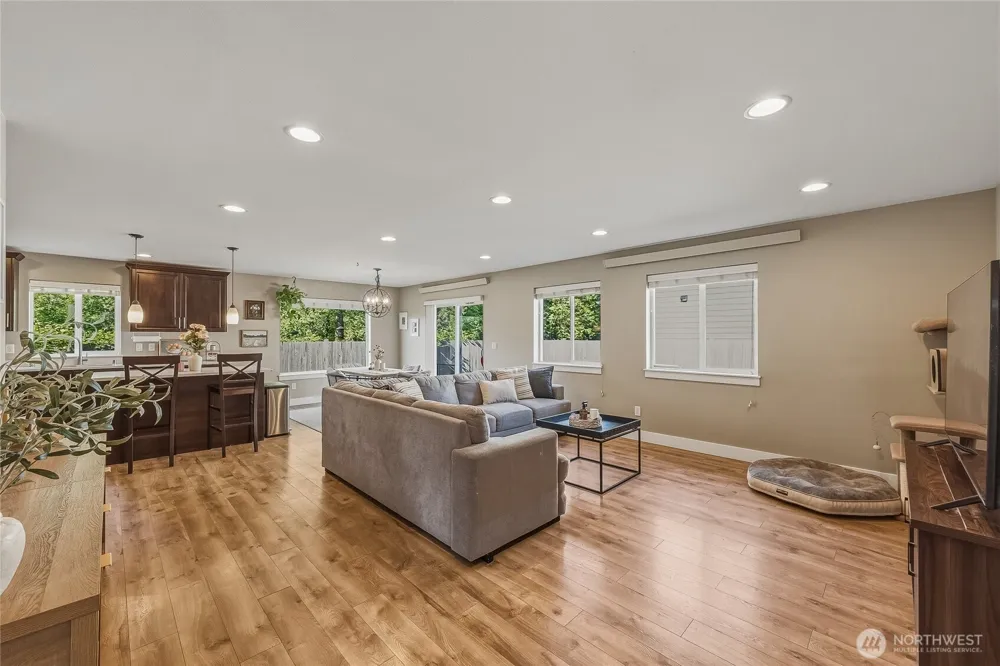 4662 Alderson Road Blaine, WA 98230