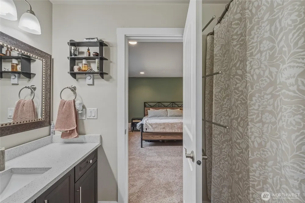 4662 Alderson Road Blaine, WA 98230