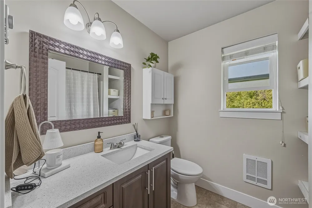 4662 Alderson Road Blaine, WA 98230