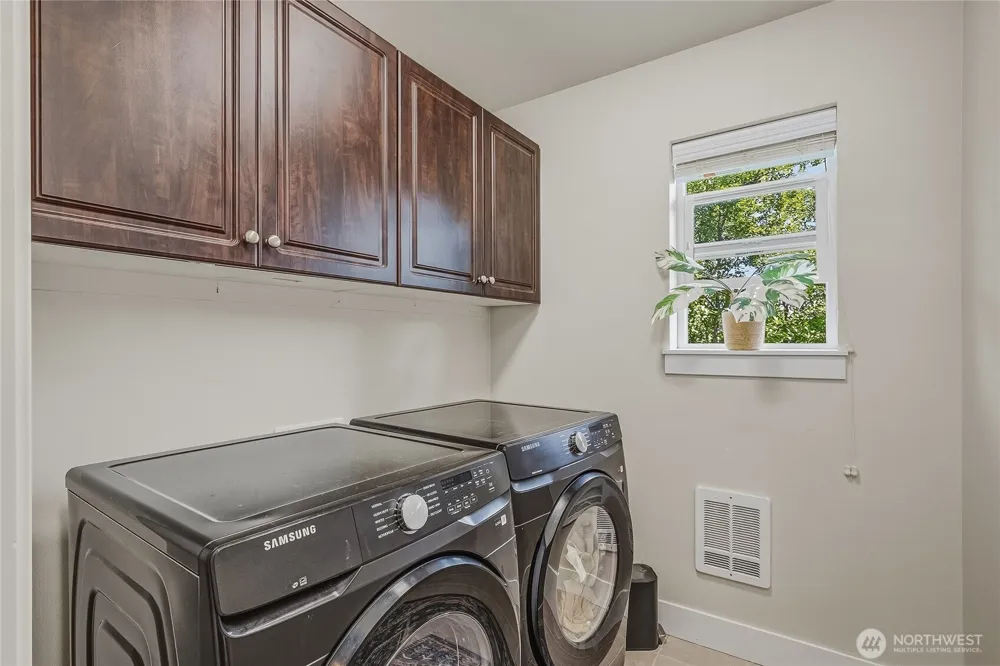 4662 Alderson Road Blaine, WA 98230