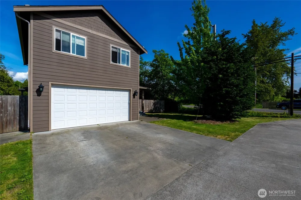 4662 Alderson Road Blaine, WA 98230