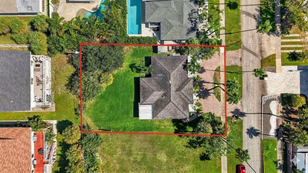 870 NARCISSUS AVENUE Clearwater Beach, FL 33767