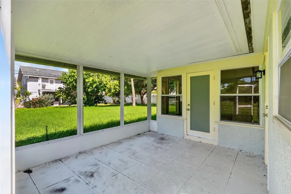 870 NARCISSUS AVENUE Clearwater Beach, FL 33767