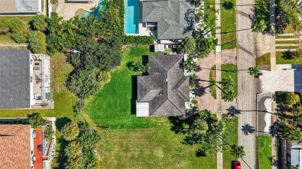 870 NARCISSUS AVENUE Clearwater Beach, FL 33767