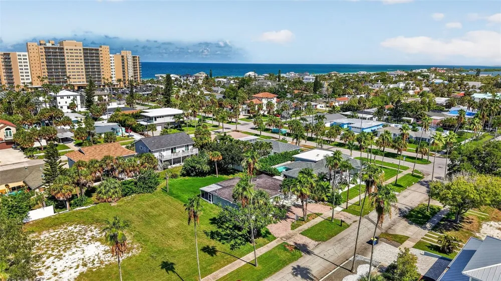 870 NARCISSUS AVENUE Clearwater Beach, FL 33767