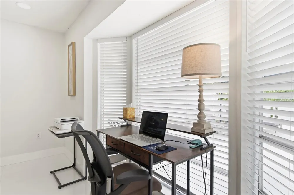 3364 ESPANOLA DRIVE Sarasota, FL 34239