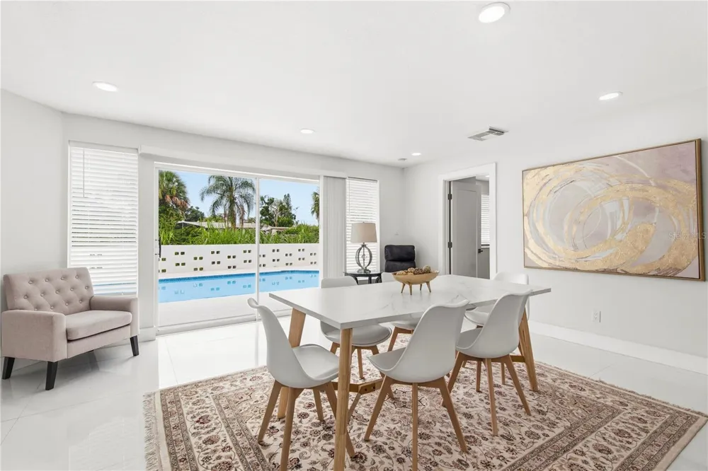 3364 ESPANOLA DRIVE Sarasota, FL 34239