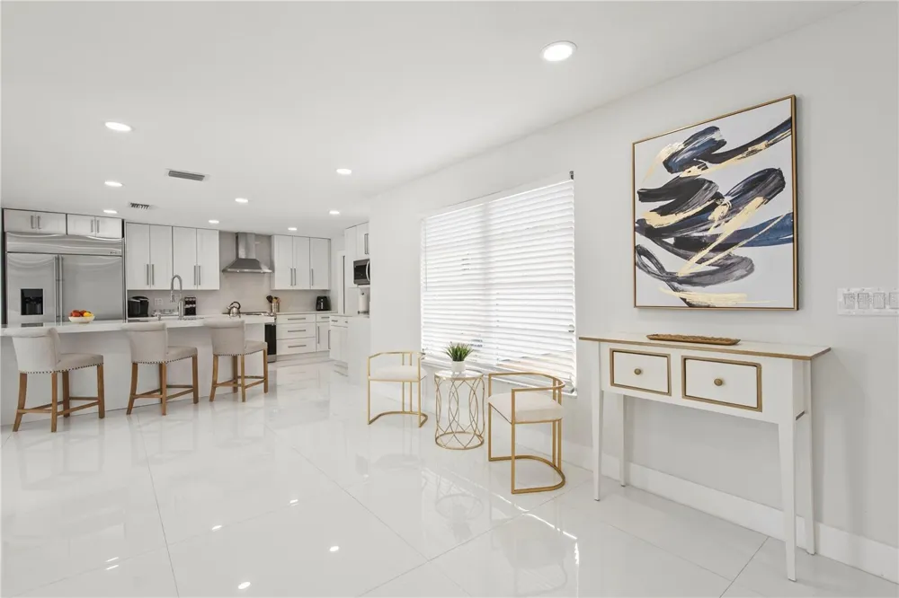 3364 ESPANOLA DRIVE Sarasota, FL 34239