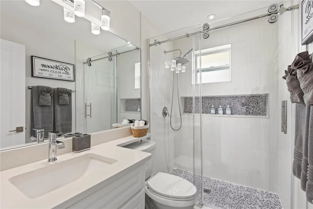 3364 ESPANOLA DRIVE Sarasota, FL 34239