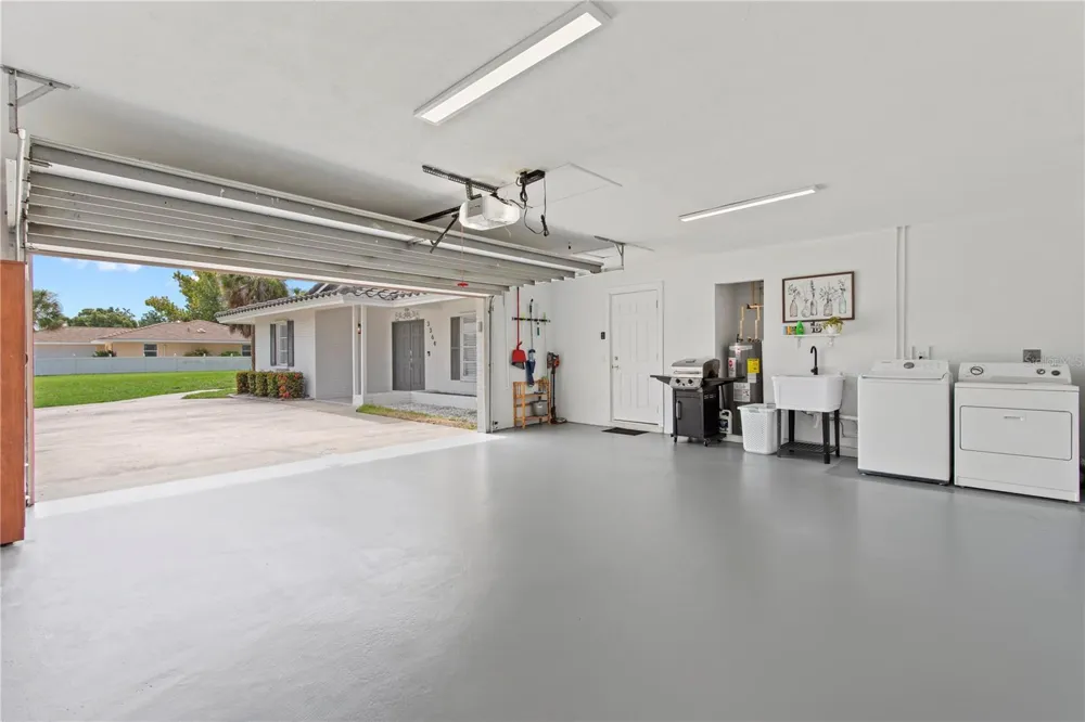 3364 ESPANOLA DRIVE Sarasota, FL 34239