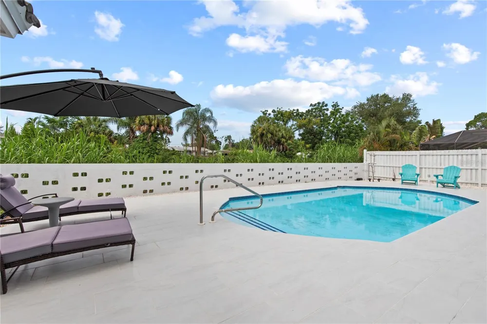 3364 ESPANOLA DRIVE Sarasota, FL 34239