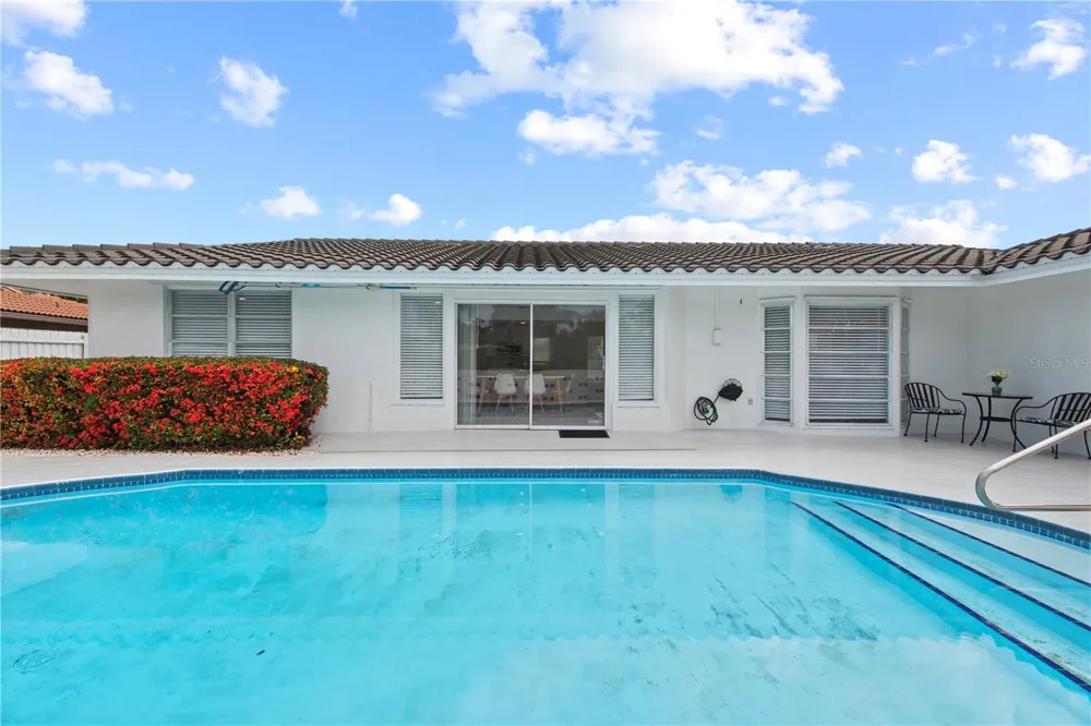3364 ESPANOLA DRIVE Sarasota, FL 34239