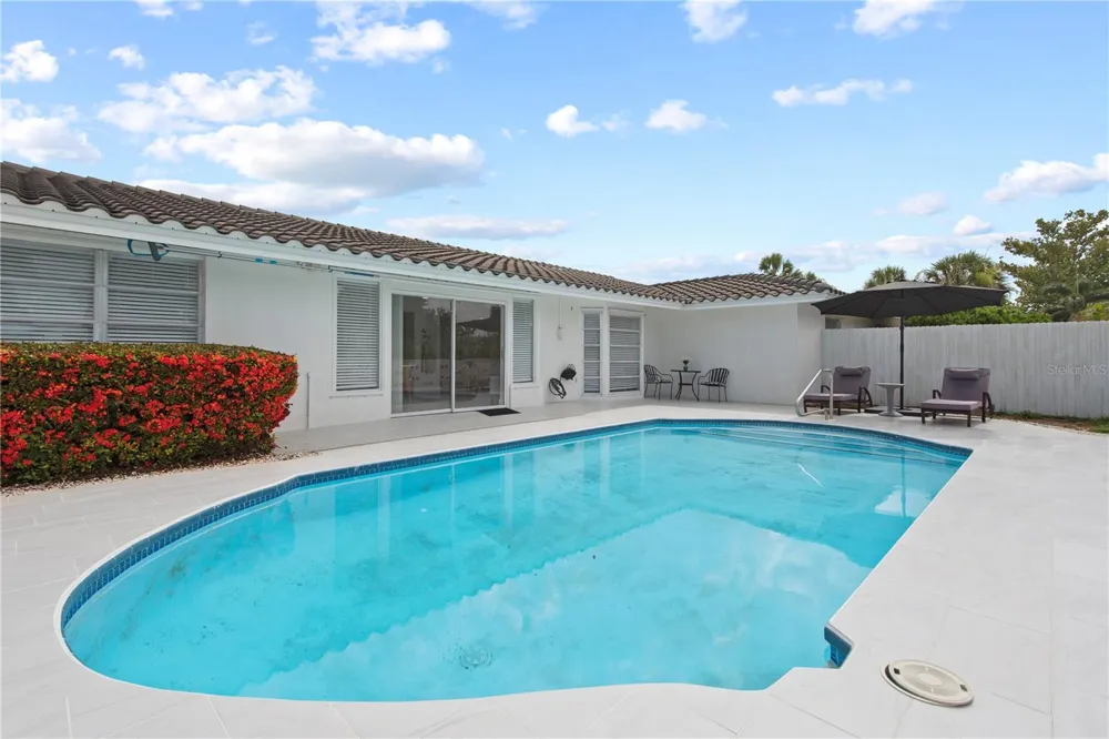 3364 ESPANOLA DRIVE Sarasota, FL 34239