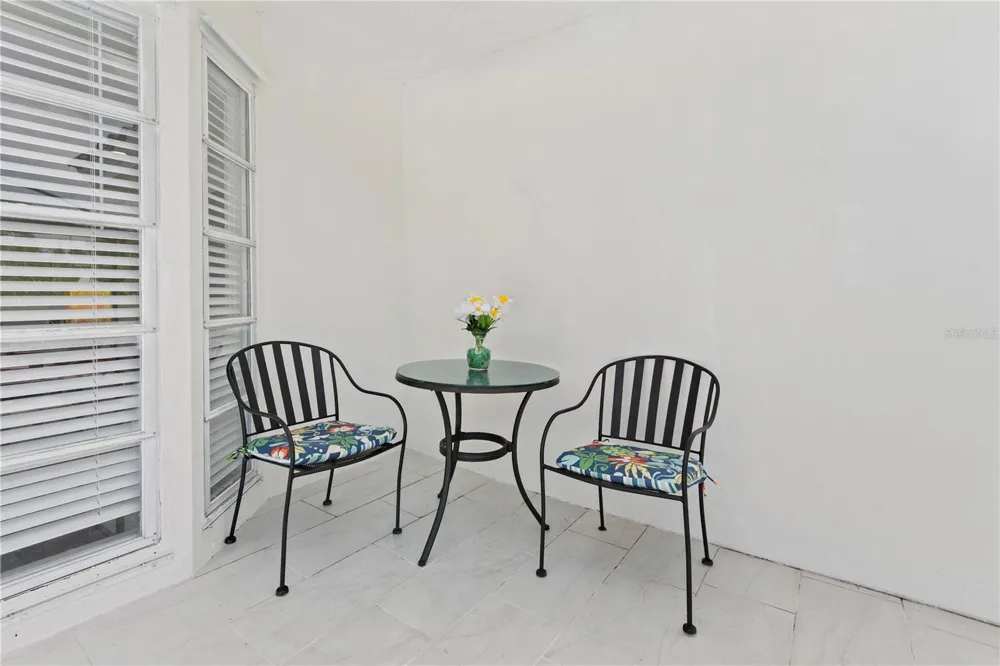3364 ESPANOLA DRIVE Sarasota, FL 34239