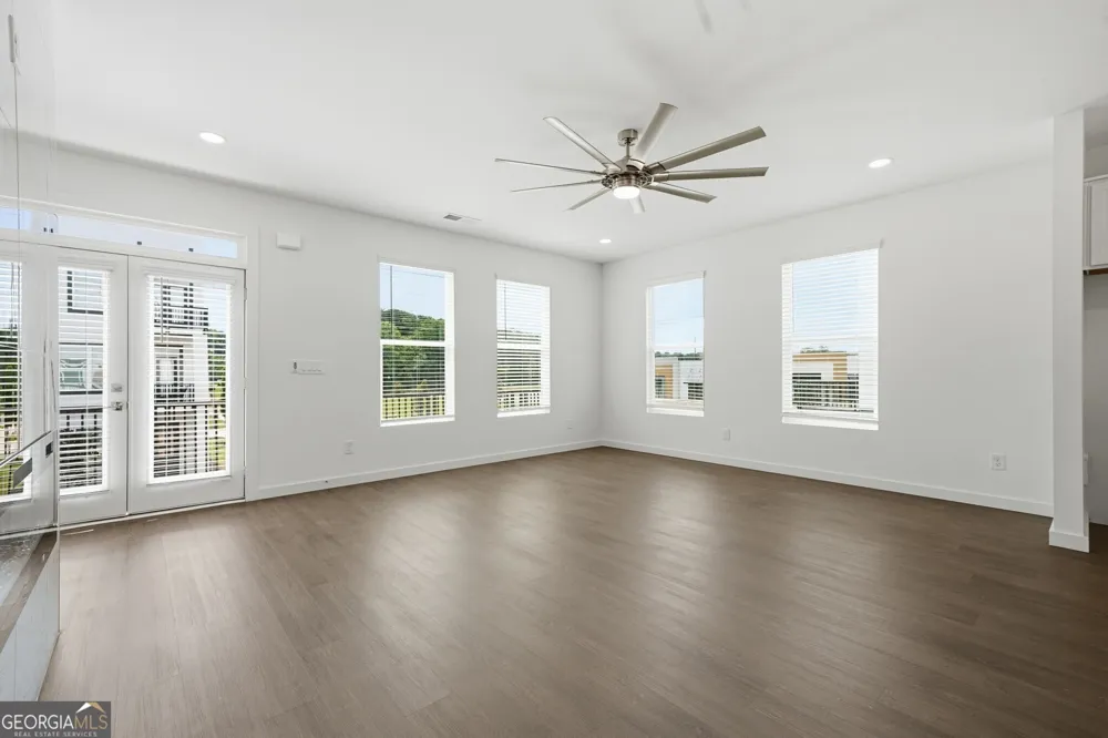 1062 Glen Opal DR Decatur, GA 30032