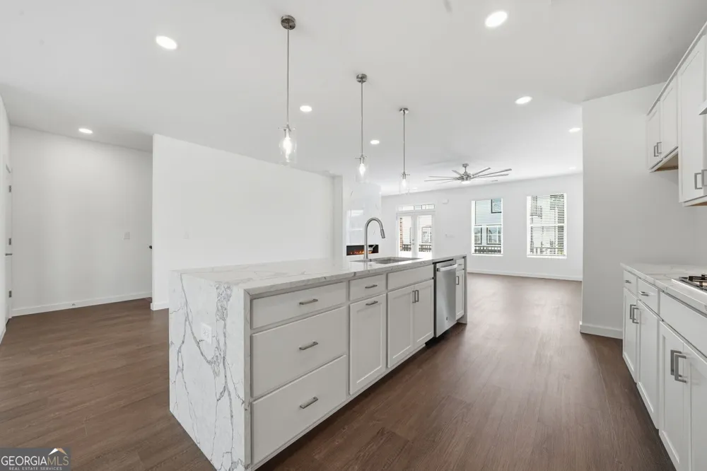 1062 Glen Opal DR Decatur, GA 30032