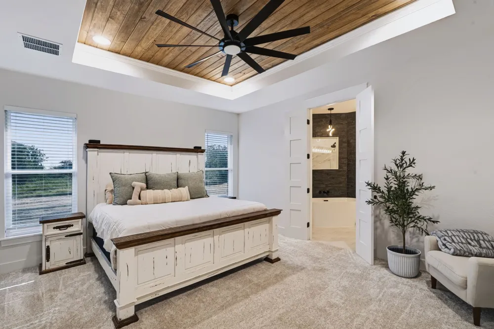 1047 Pioneer Crossing Weatherford, TX 76088