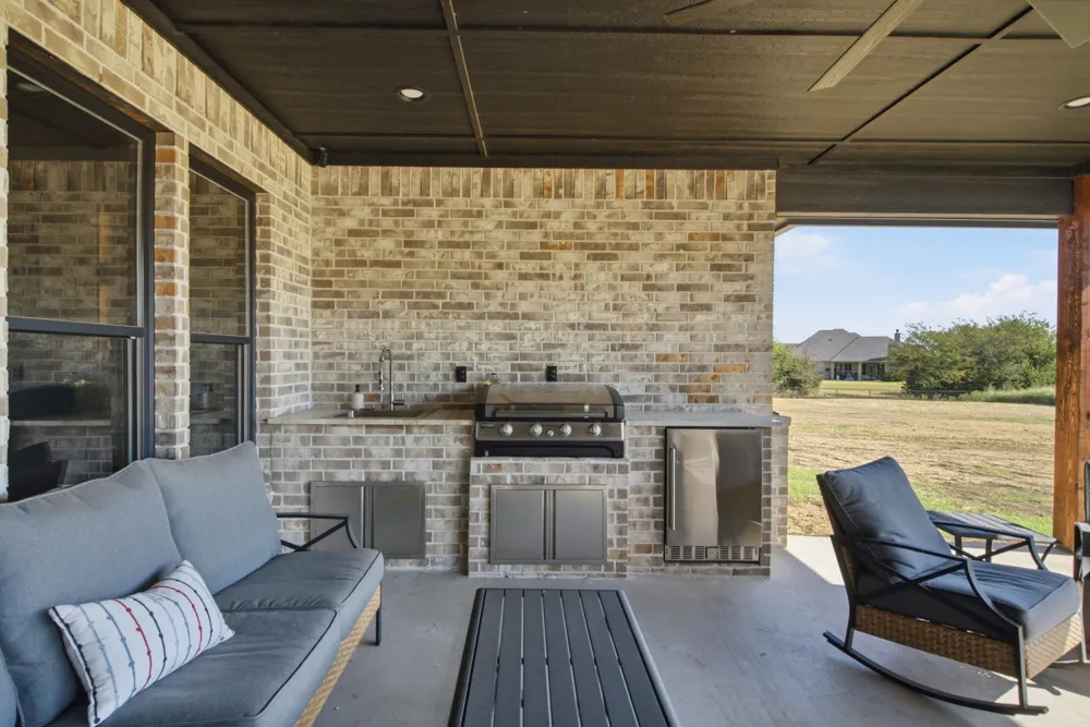 1047 Pioneer Crossing Weatherford, TX 76088