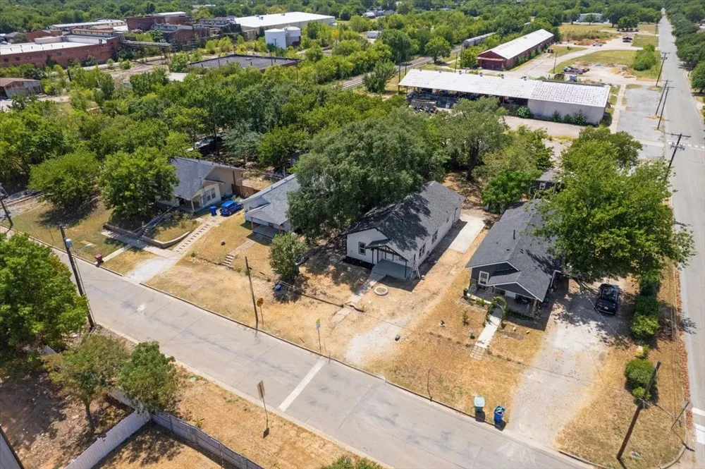 514 Lee Avenue Sherman, TX 75090