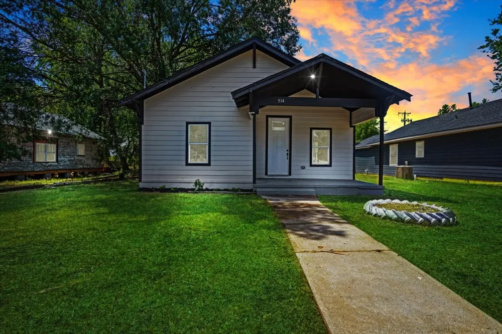 514 Lee Avenue Sherman, TX 75090