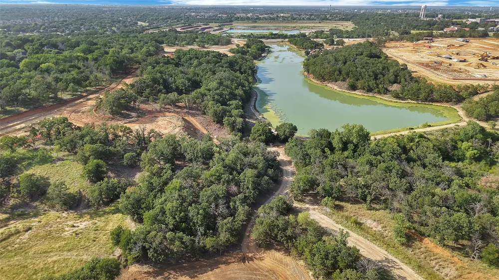 Oak Bluff Drive Corinth, TX 76208