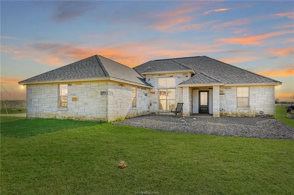 3448 Cr 270 Cameron, TX 76520