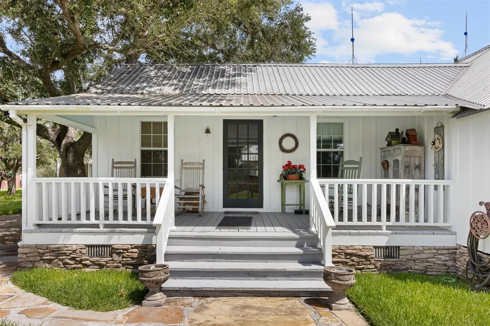 3523 Seidel Road Schulenburg, TX 78956