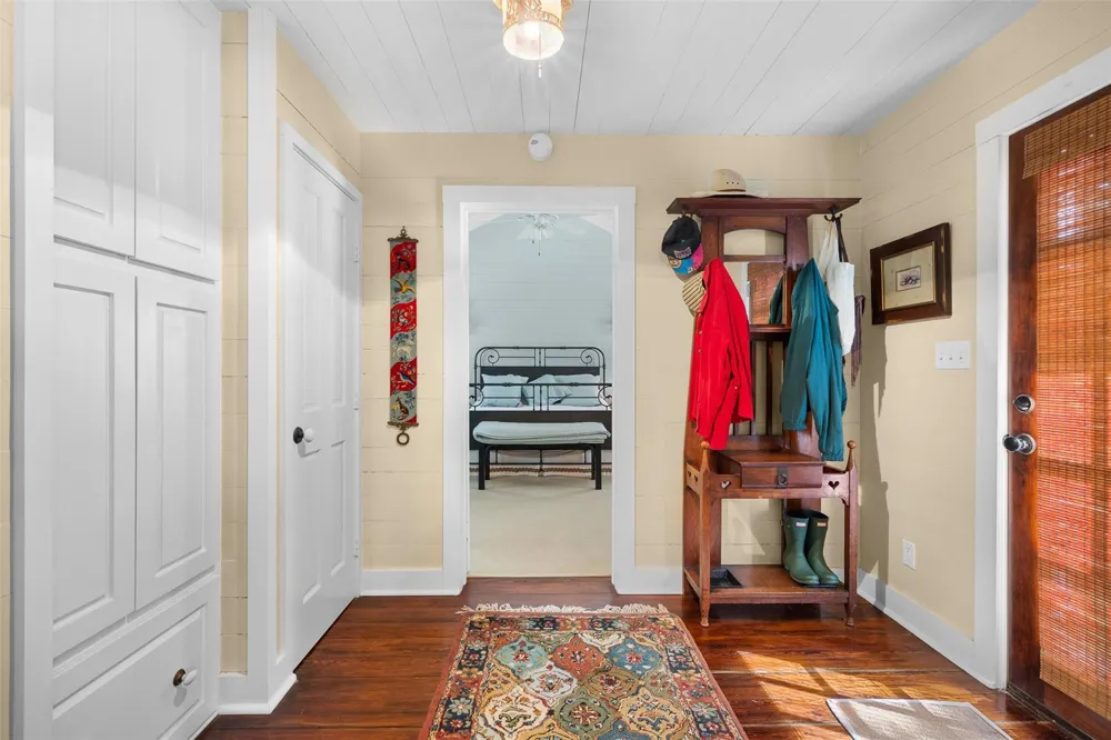 3523 Seidel Road Schulenburg, TX 78956