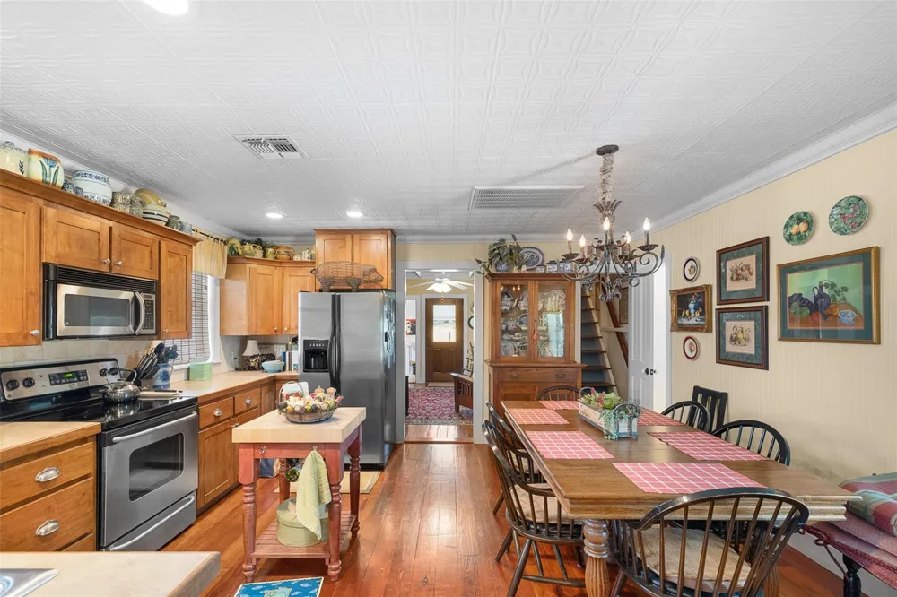 3523 Seidel Road Schulenburg, TX 78956