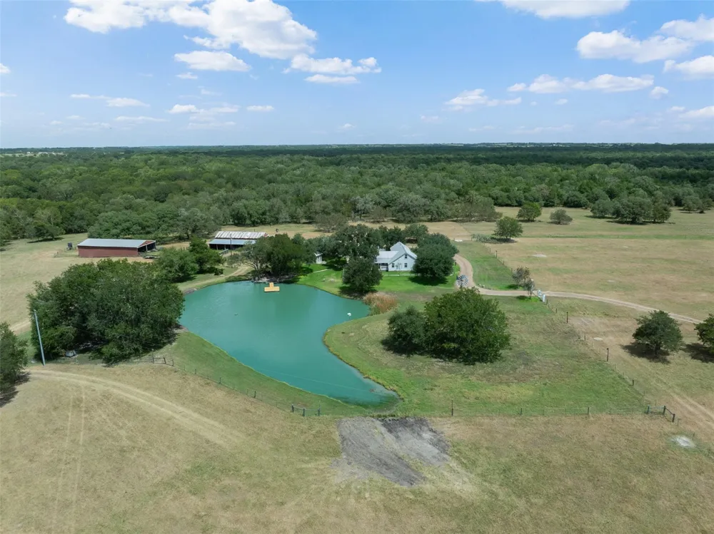 3523 Seidel Road Schulenburg, TX 78956