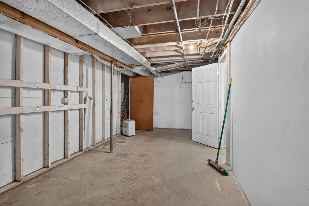 10031 Hastings Road Jackson, MI 49201