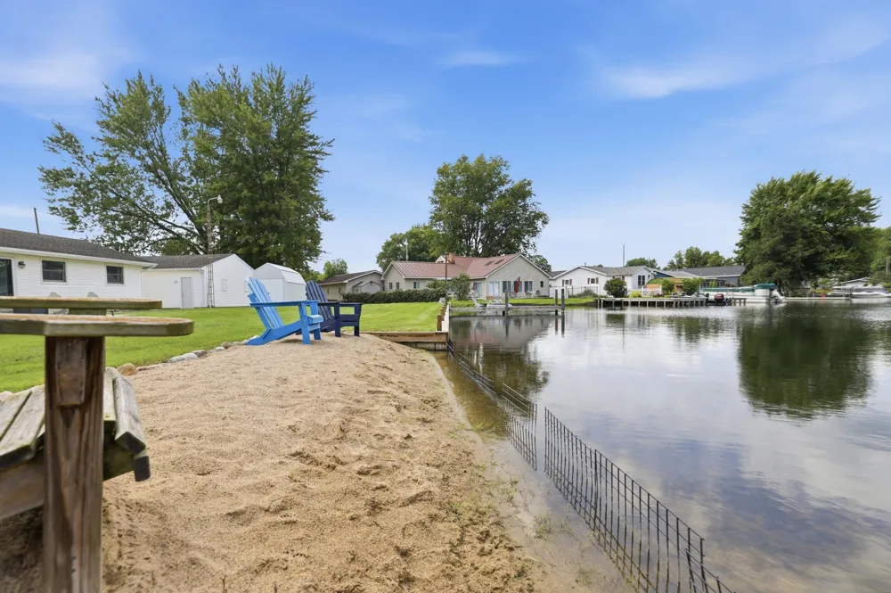 12632 Blue Lagoon Road Shelbyville, MI 49344
