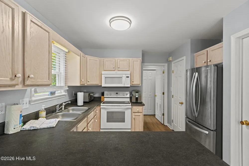 9258 Osprey Ridge Drive Emerald Isle, NC 28594