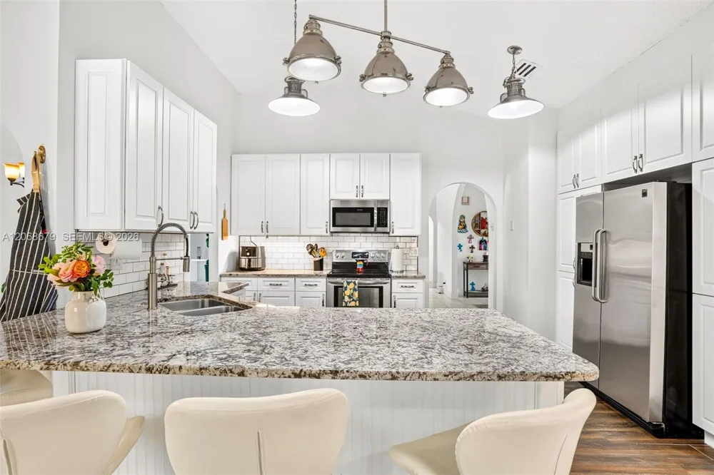 15705 SW 7th Pl Sunrise, FL 33326