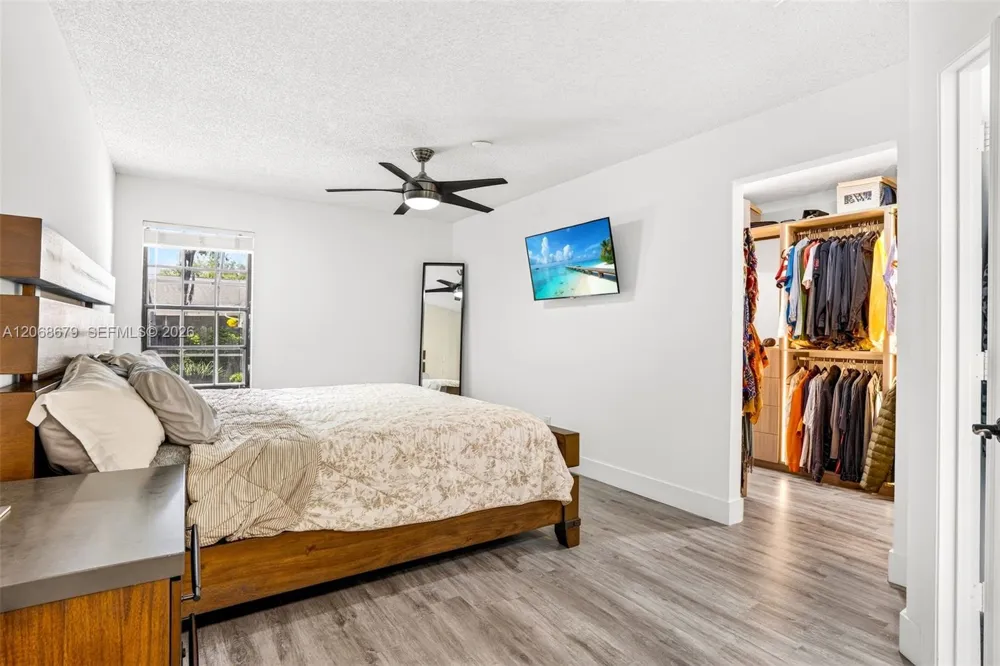 15705 SW 7th Pl Sunrise, FL 33326