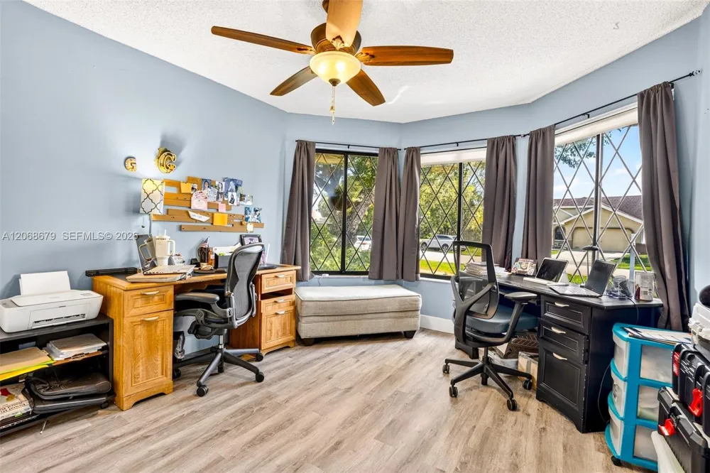 15705 SW 7th Pl Sunrise, FL 33326