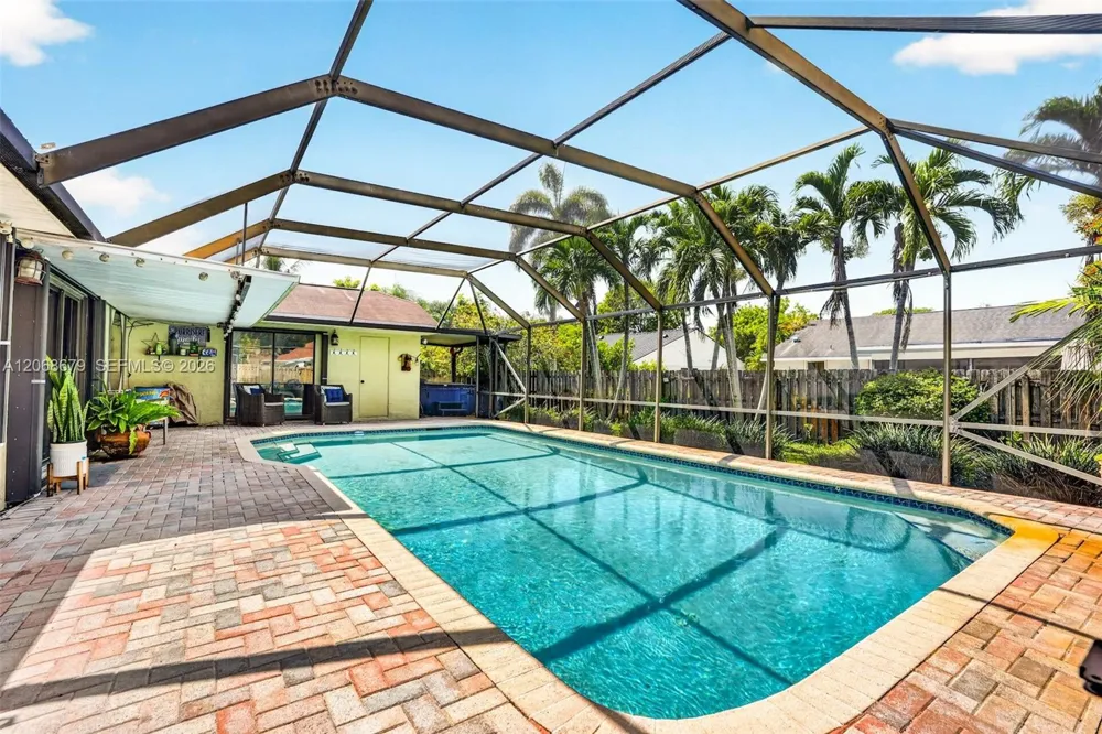 15705 SW 7th Pl Sunrise, FL 33326