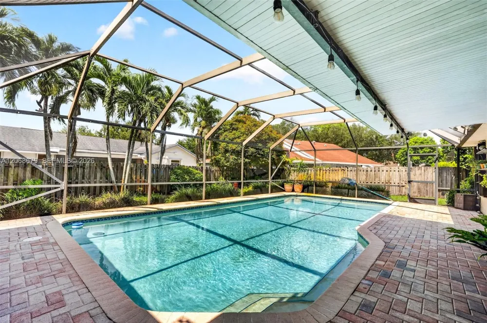 15705 SW 7th Pl Sunrise, FL 33326