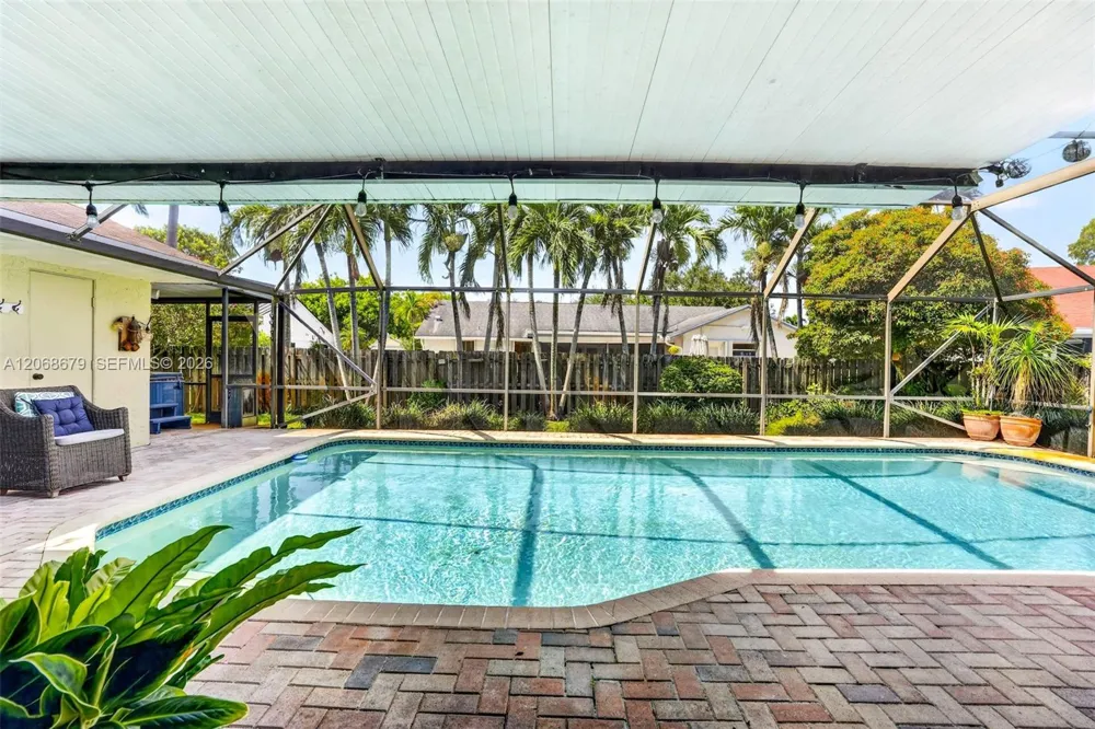 15705 SW 7th Pl Sunrise, FL 33326