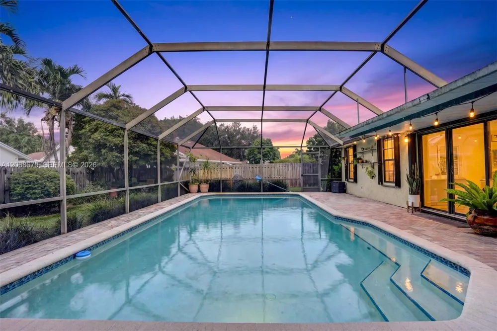 15705 SW 7th Pl Sunrise, FL 33326