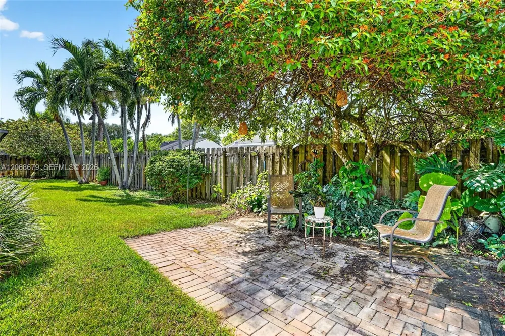 15705 SW 7th Pl Sunrise, FL 33326