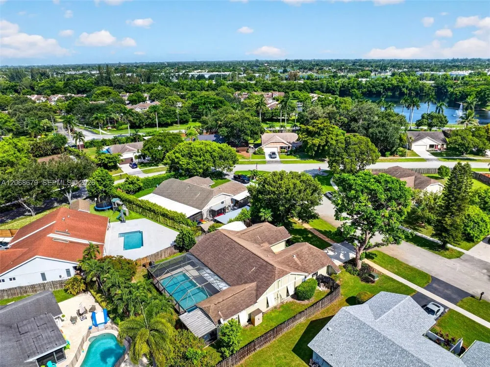 15705 SW 7th Pl Sunrise, FL 33326
