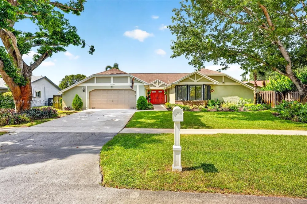 15705 SW 7th Pl Sunrise, FL 33326