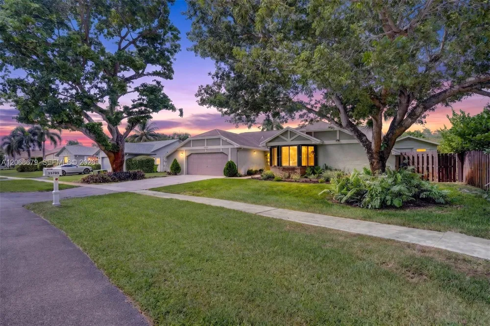 15705 SW 7th Pl Sunrise, FL 33326